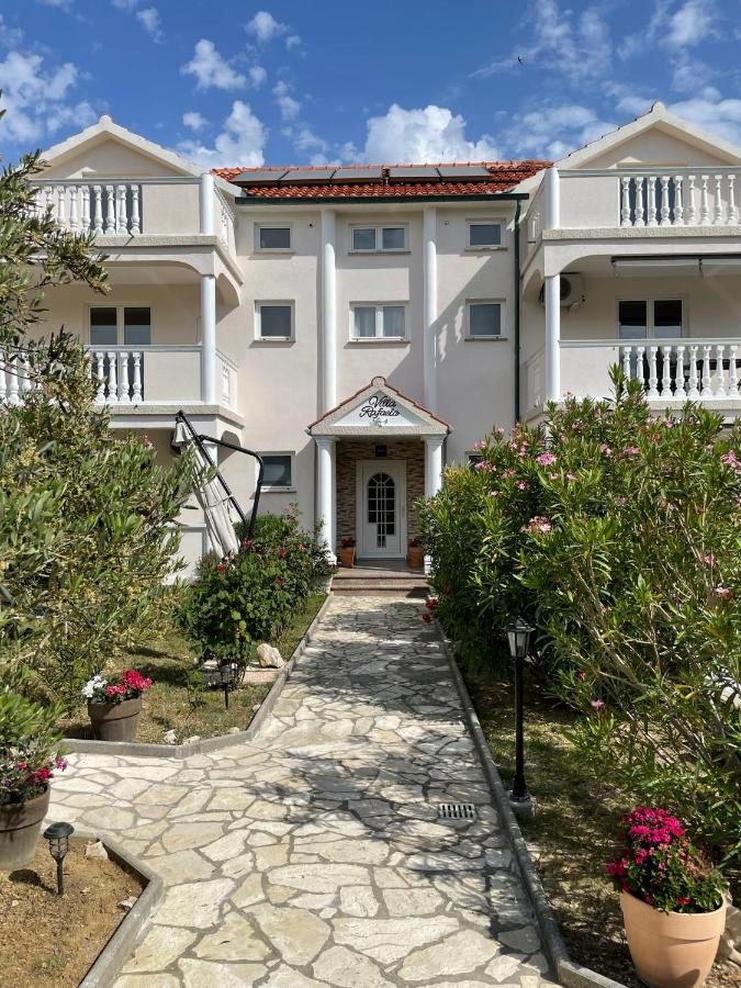 Apartments Rafaela Barbat na Rabu Екстер'єр фото