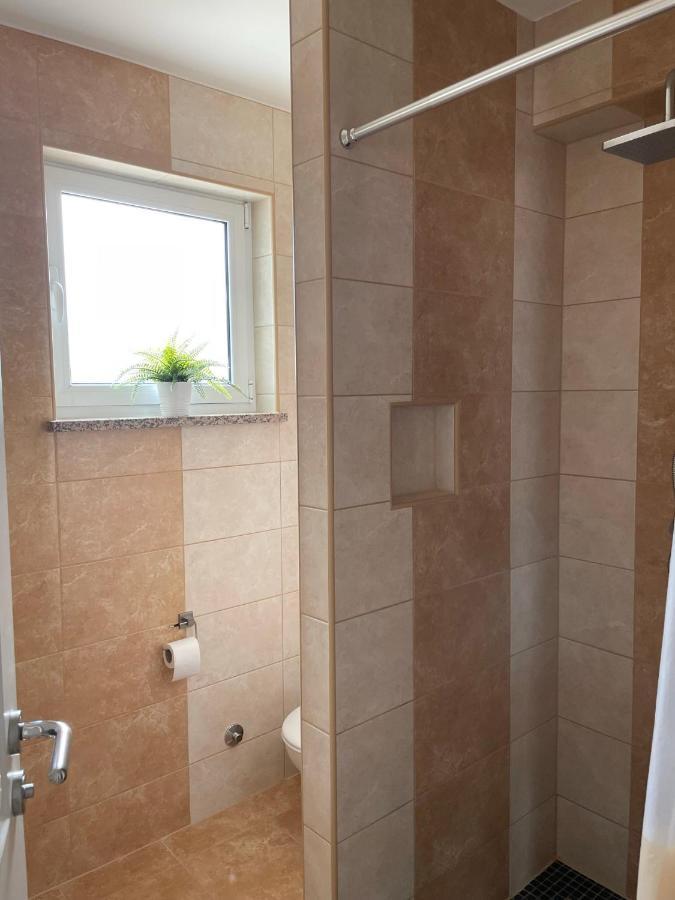 Apartments Rafaela Barbat na Rabu Екстер'єр фото